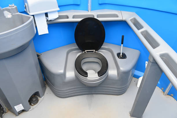 Best Portable toilet rental cost  in Deland Southwest, FL